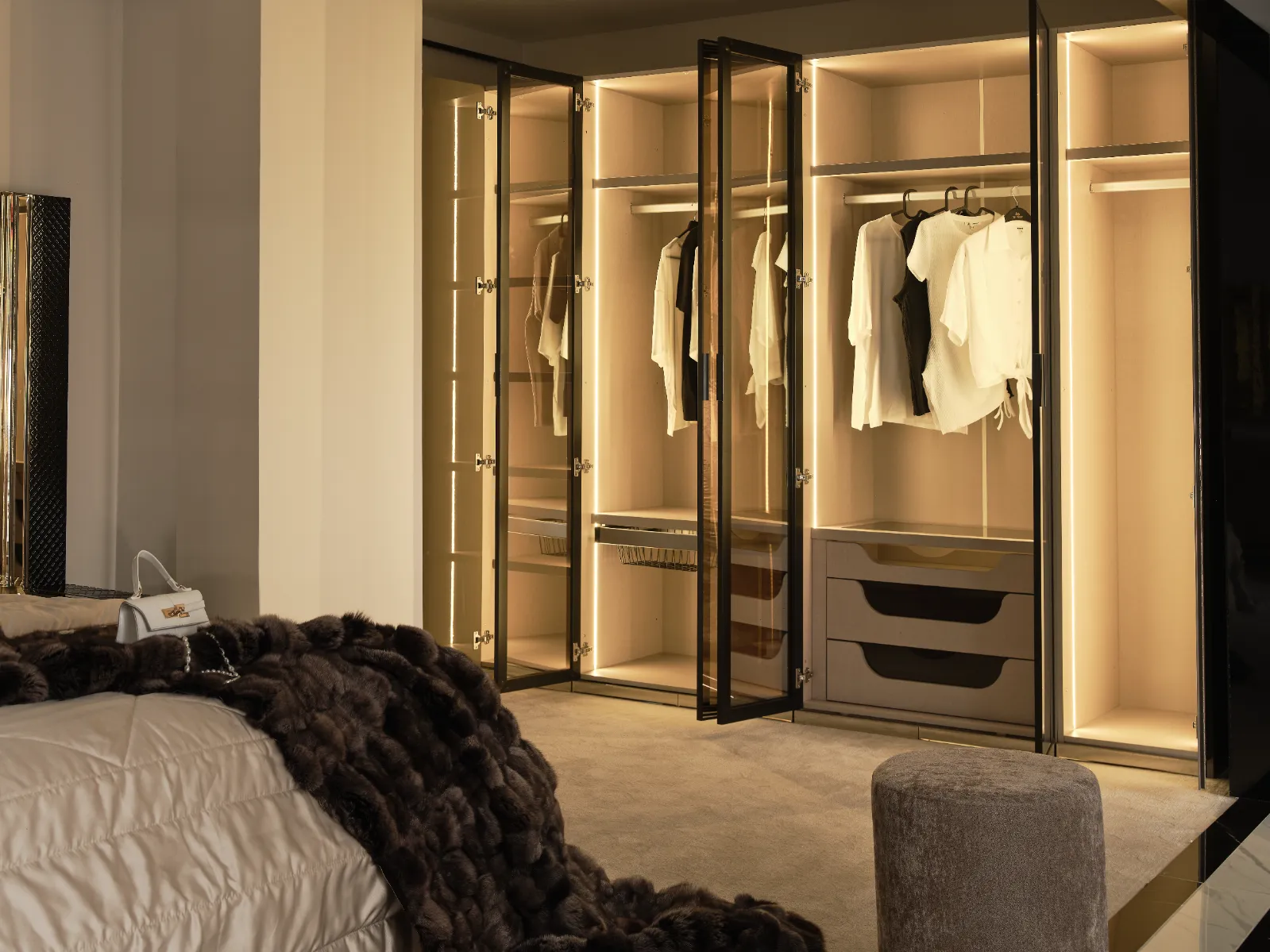 HERA YATAK ODASI TAKIMI