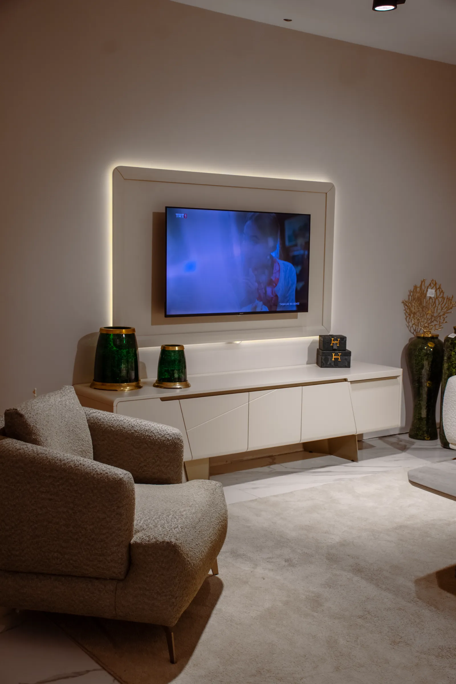 DOLMABAHÇE TV ÜNİTESİ - Görsel 3